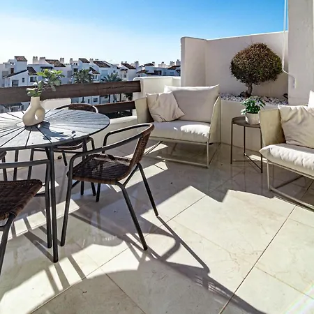 Scandinavian-styled 2 Bedroom In Cosalita Close To The